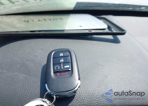 2024 Honda Accord Hybrid Sport-L z USA, uszkodzony, nr VIN 1HGCY2F72RA065608